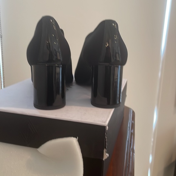 Donald Pliner chelsied pumps block heels new black shoes size 11. Stretch fabric - Picture 4 of 5